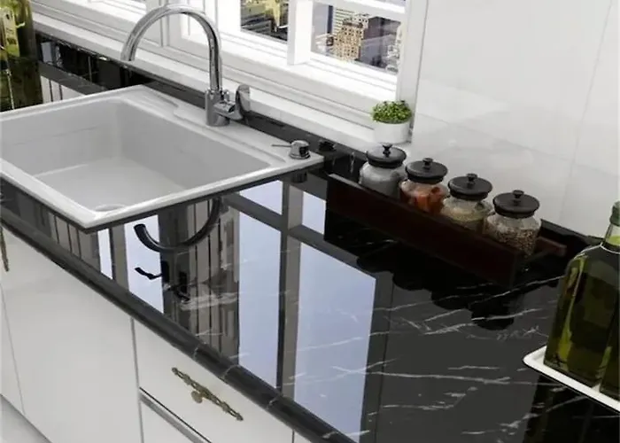 Champs-elysees Arc De Triomphe *